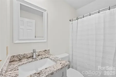 10 Orchard Place Weaverville NC 28787