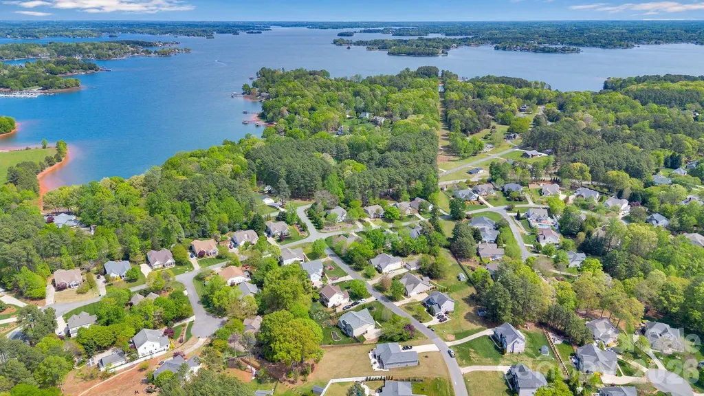 793 Seipel Drive Denver NC 28037