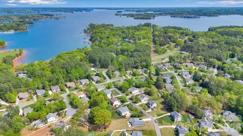 793 Seipel Drive Denver NC 28037