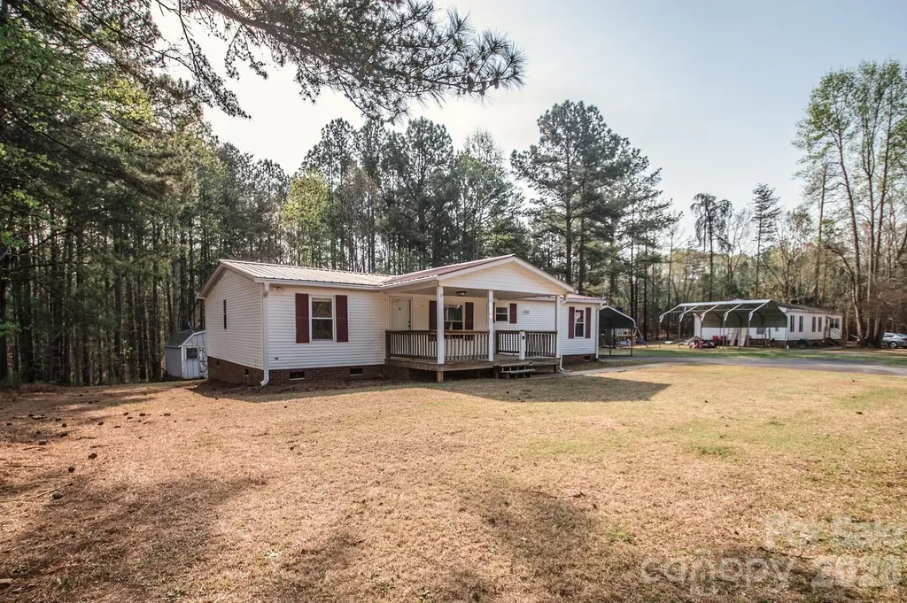 44082 Harper Hearne Road New London NC 28127