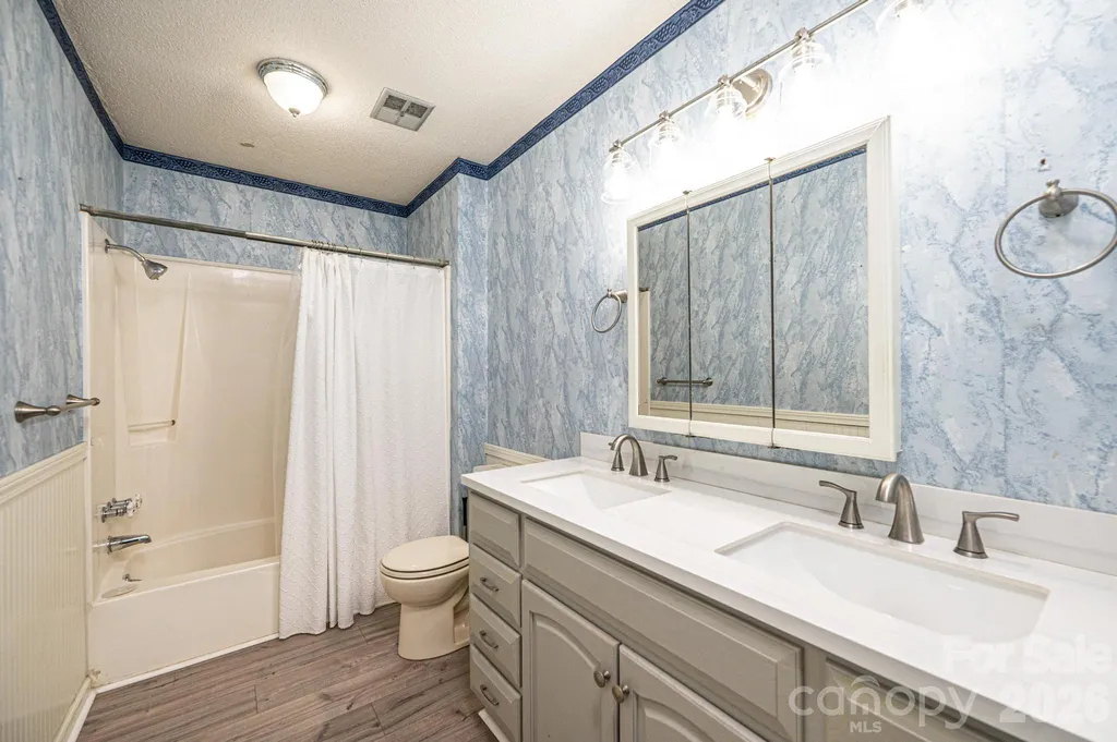 2681 Tumbleweed Drive Lenoir NC 28645