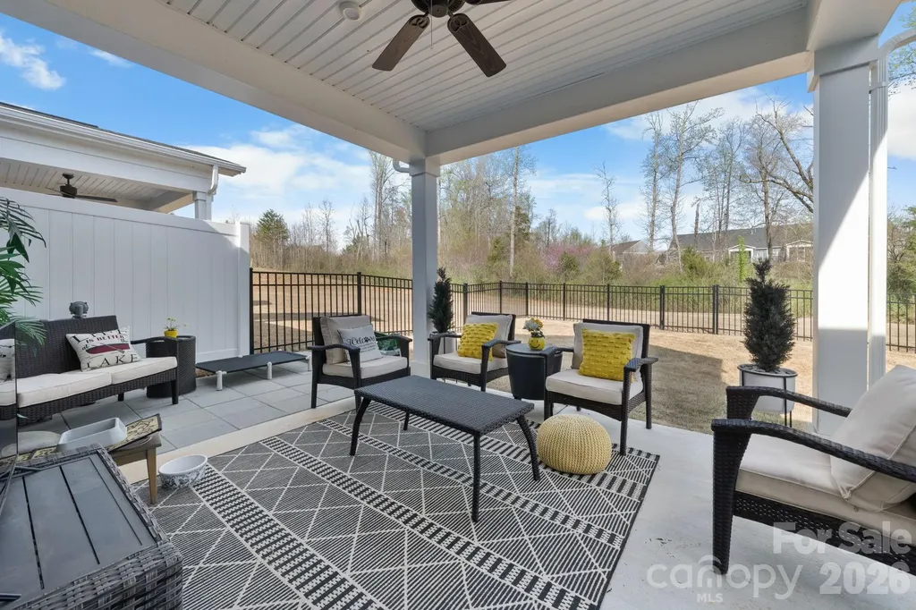 910 Prince Garrett Way Denver NC 28037
