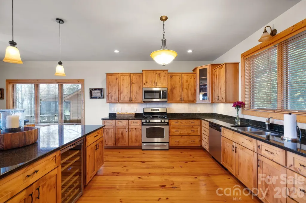 277 Kestrel Court Sapphire NC 28774