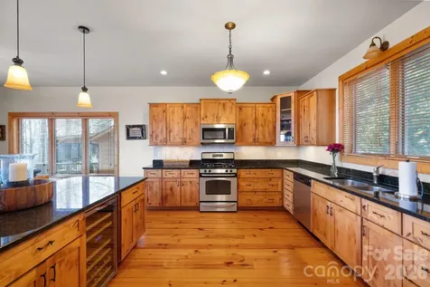 277 Kestrel Court Sapphire NC 28774