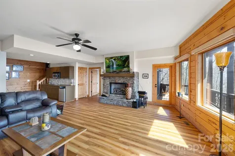 277 Kestrel Court Sapphire NC 28774