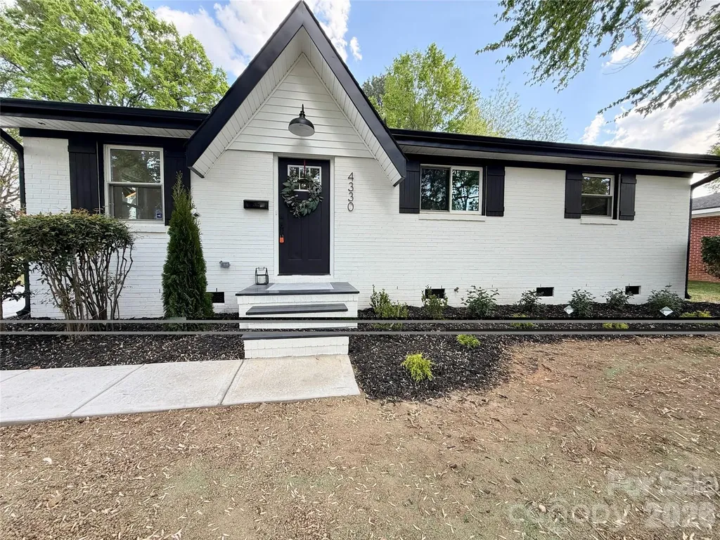 4330 Colebrook Road Charlotte NC 28215