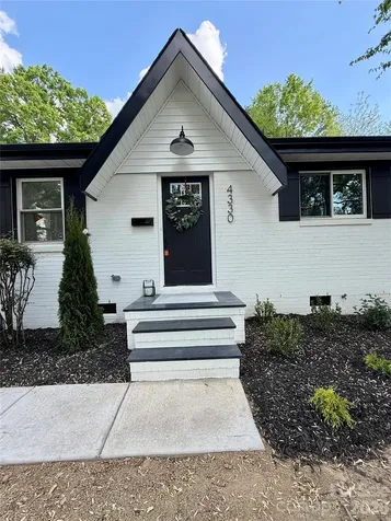 4330 Colebrook Road Charlotte NC 28215