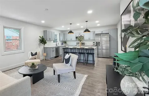 4330 Colebrook Road Charlotte NC 28215