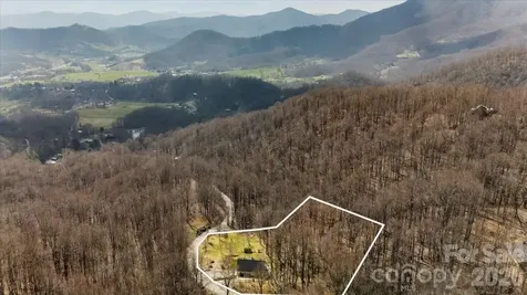 1045 Upward Way Waynesville NC 28785
