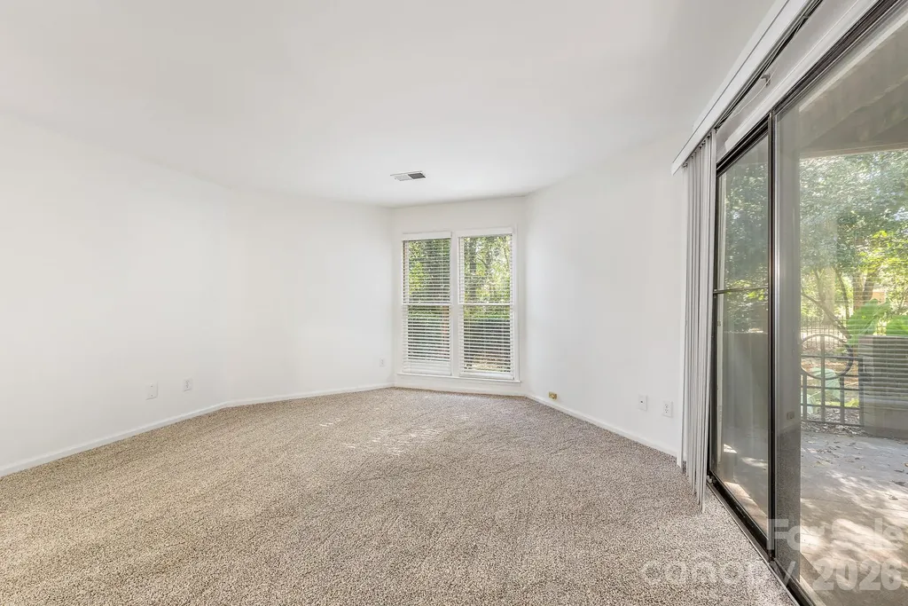2715 Selwyn Avenue Charlotte NC 28209