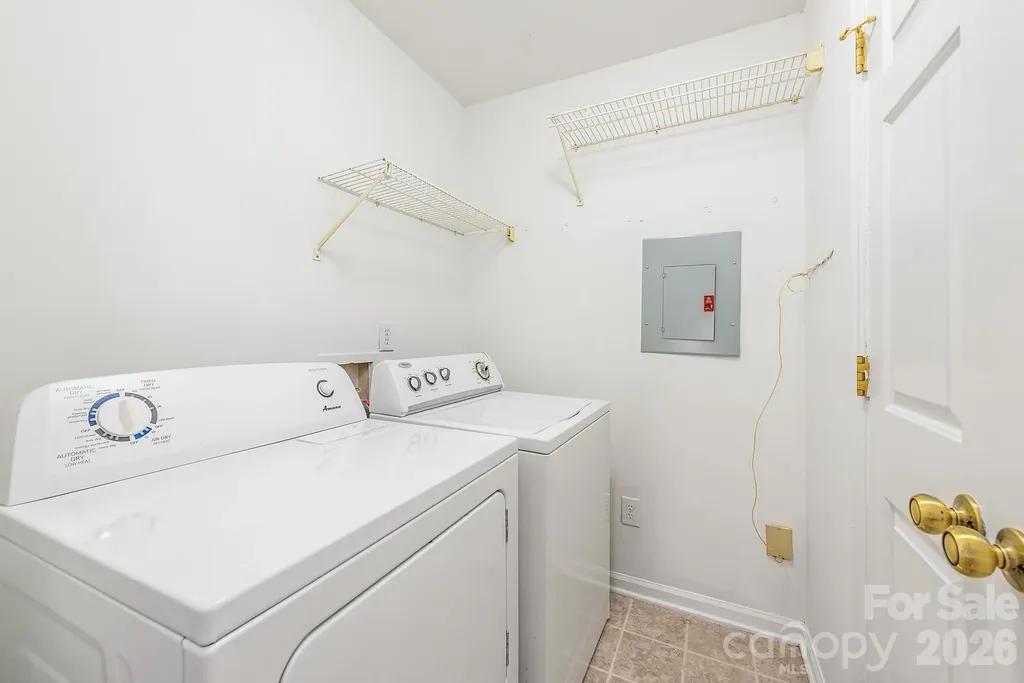 2715 Selwyn Avenue Charlotte NC 28209