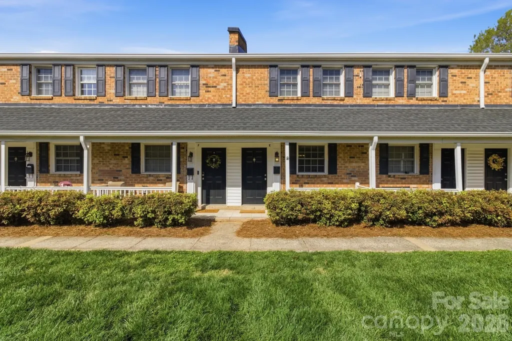 1336 Green Oaks Lane Charlotte NC 28205