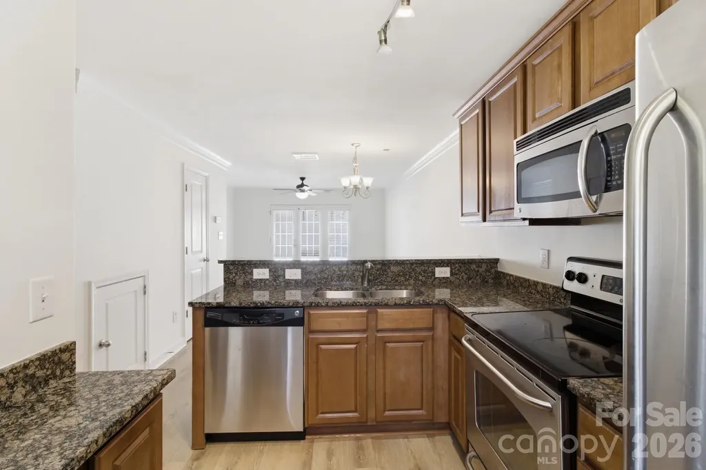 1336 Green Oaks Lane Charlotte NC 28205