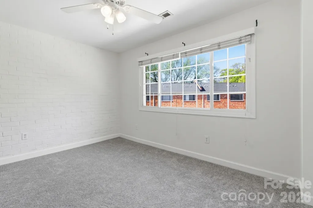 1336 Green Oaks Lane Charlotte NC 28205