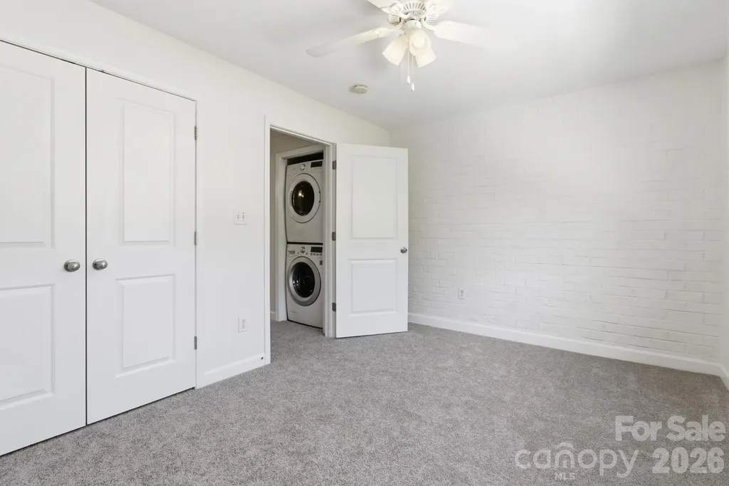 1336 Green Oaks Lane Charlotte NC 28205