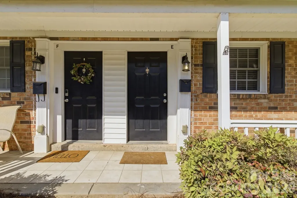 1336 Green Oaks Lane Charlotte NC 28205