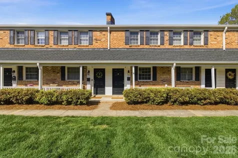 1336 Green Oaks Lane Charlotte NC 28205