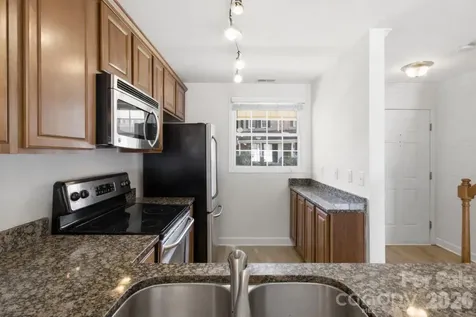 1336 Green Oaks Lane Charlotte NC 28205