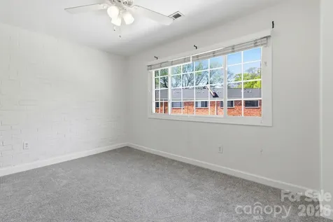 1336 Green Oaks Lane Charlotte NC 28205