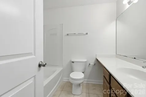 1336 Green Oaks Lane Charlotte NC 28205