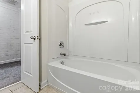 1336 Green Oaks Lane Charlotte NC 28205