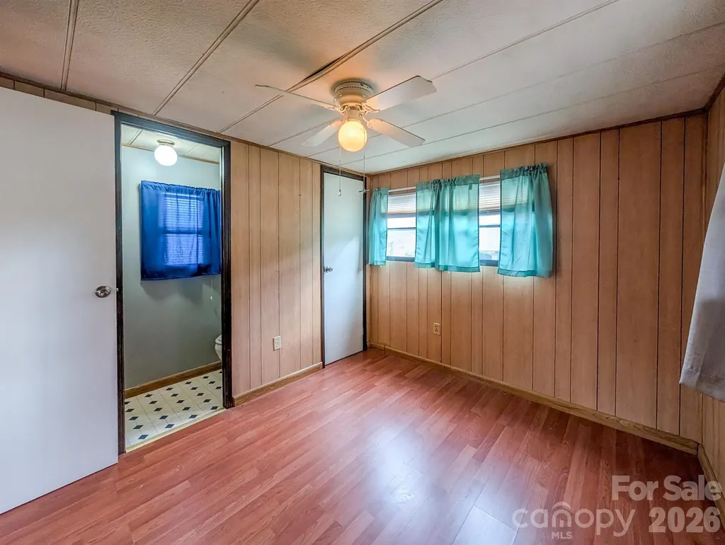 107 Mockingbird Lane Burnsville NC 28714