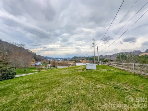 107 Mockingbird Lane Burnsville NC 28714