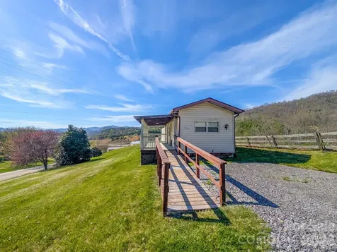 107 Mockingbird Lane Burnsville NC 28714