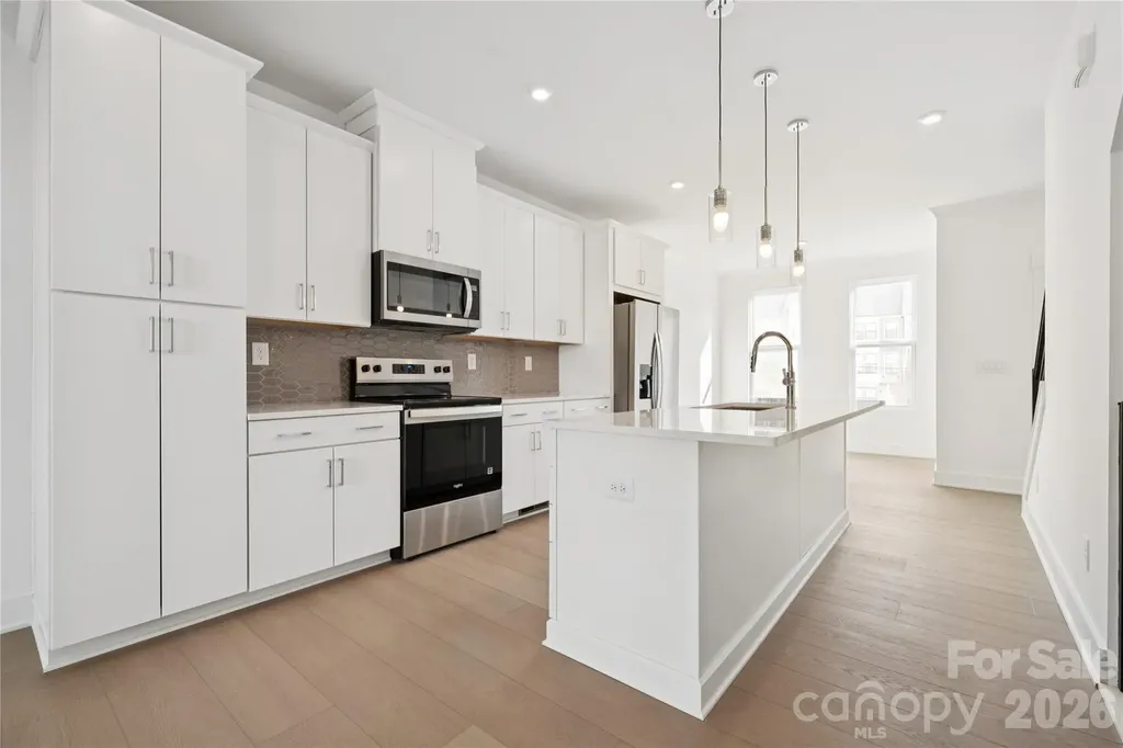 3656 S Tryon Street Charlotte NC 28217