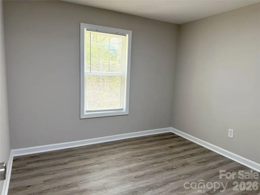 1332 Poplar Glen Drive Kannapolis NC 28083