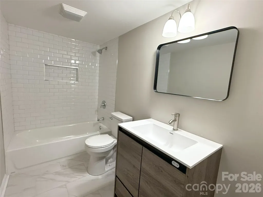 1332 Poplar Glen Drive Kannapolis NC 28083
