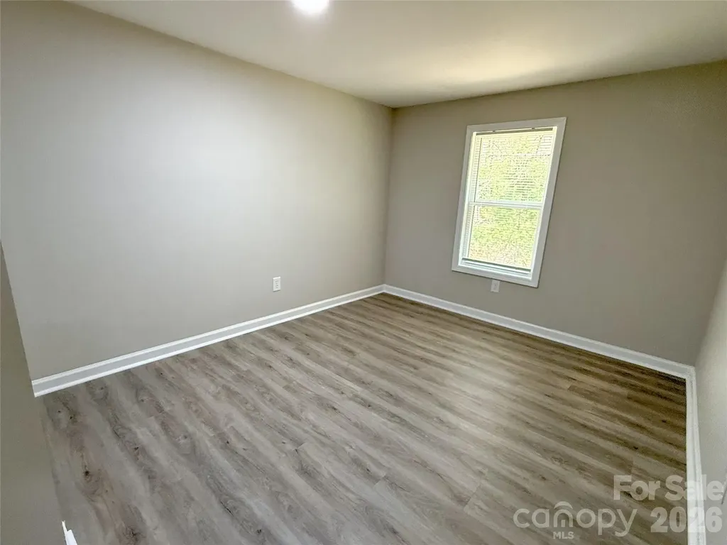 1332 Poplar Glen Drive Kannapolis NC 28083
