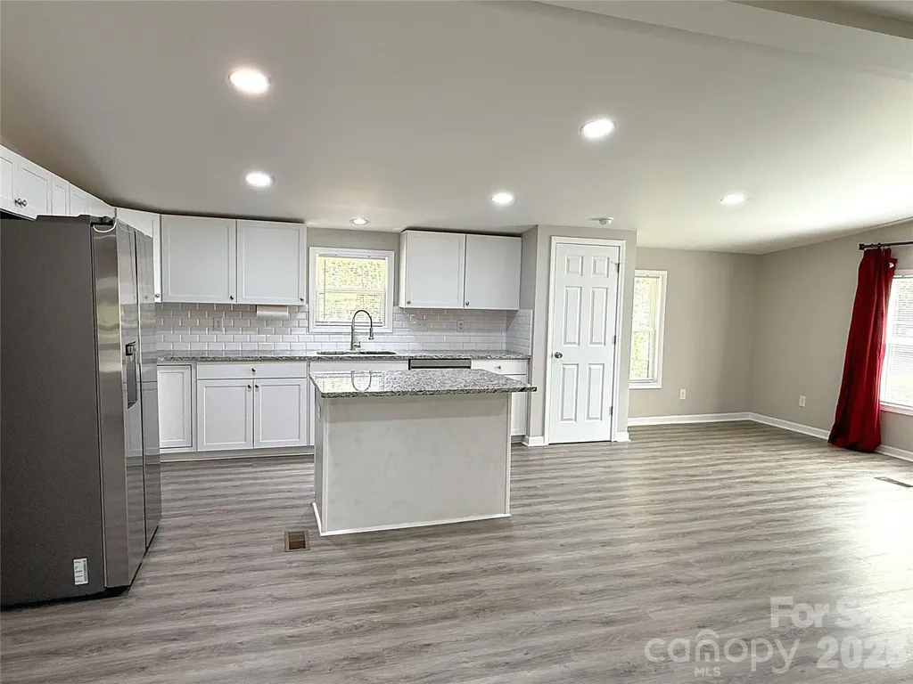 1332 Poplar Glen Drive Kannapolis NC 28083