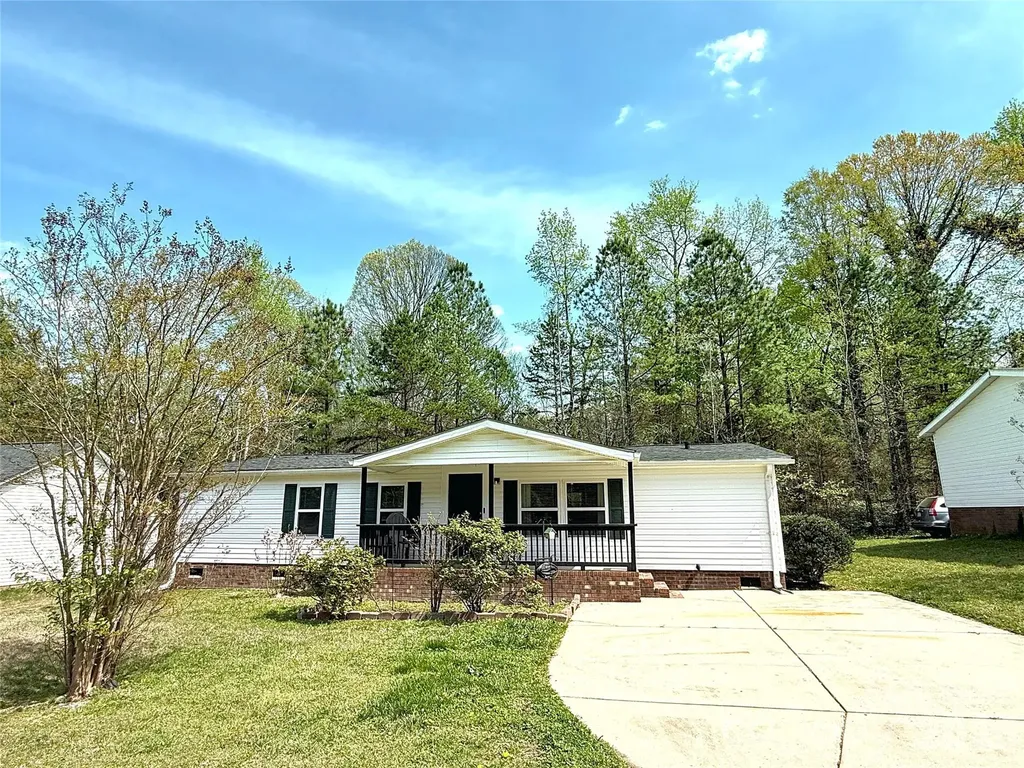 1332 Poplar Glen Drive Kannapolis NC 28083