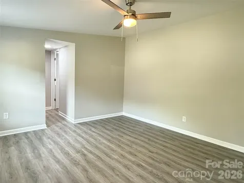 1332 Poplar Glen Drive Kannapolis NC 28083