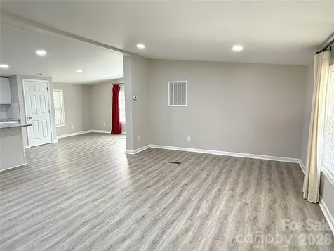 1332 Poplar Glen Drive Kannapolis NC 28083