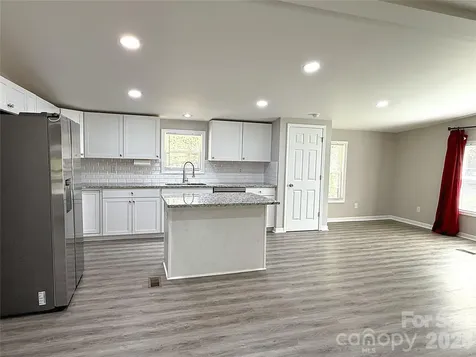 1332 Poplar Glen Drive Kannapolis NC 28083
