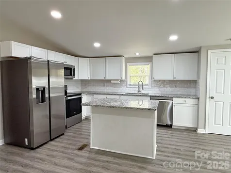 1332 Poplar Glen Drive Kannapolis NC 28083