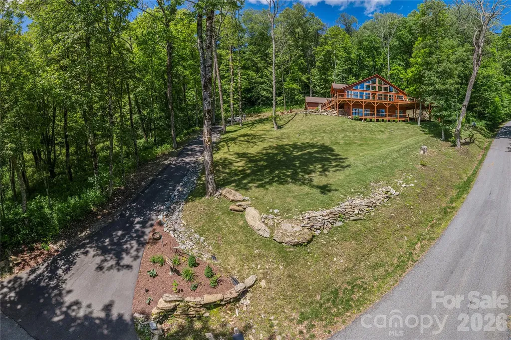 85 Iga Trail Maggie Valley NC 28751