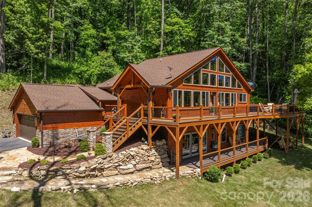 85 Iga Trail Maggie Valley NC 28751