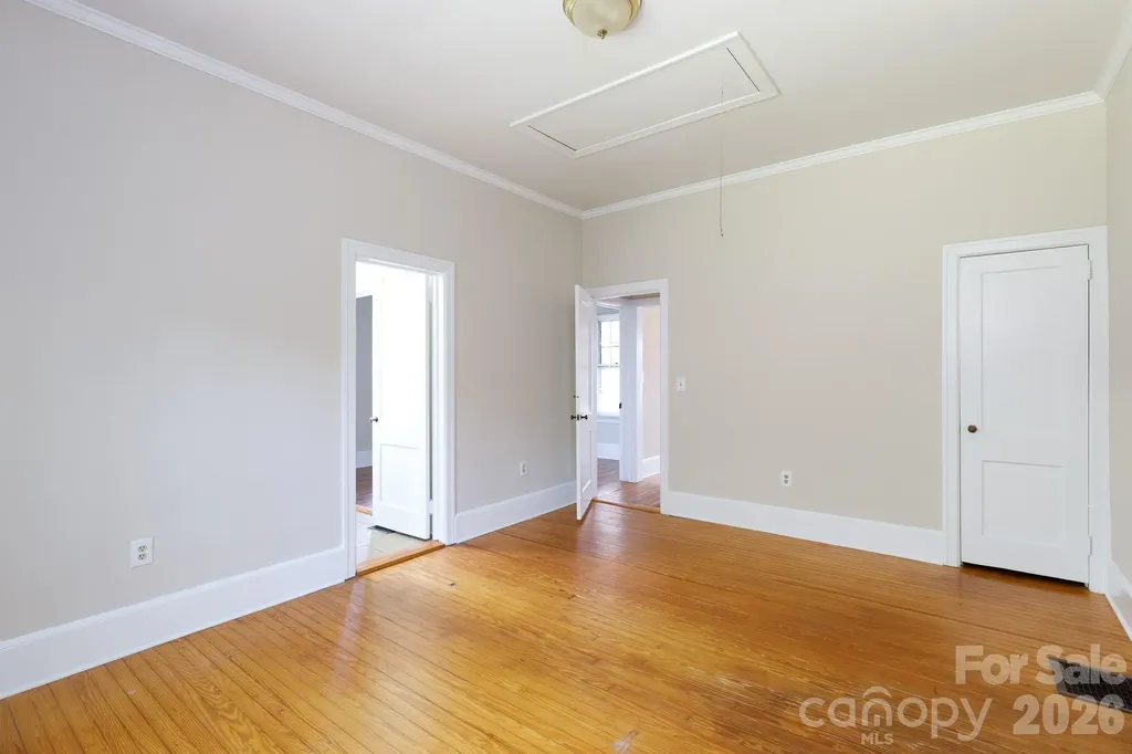 224 W 4th Avenue Gastonia NC 28052