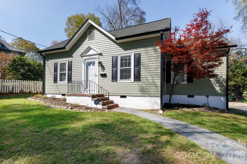 224 W 4th Avenue Gastonia NC 28052