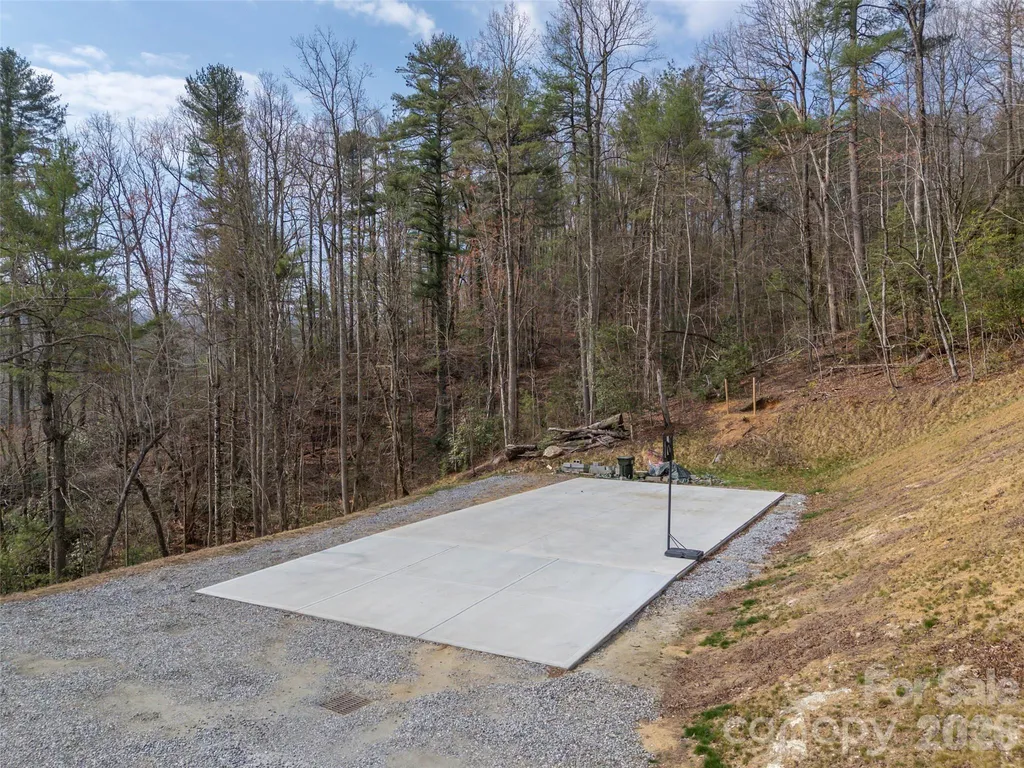 666 Never Blue Road Flat Rock NC 28731