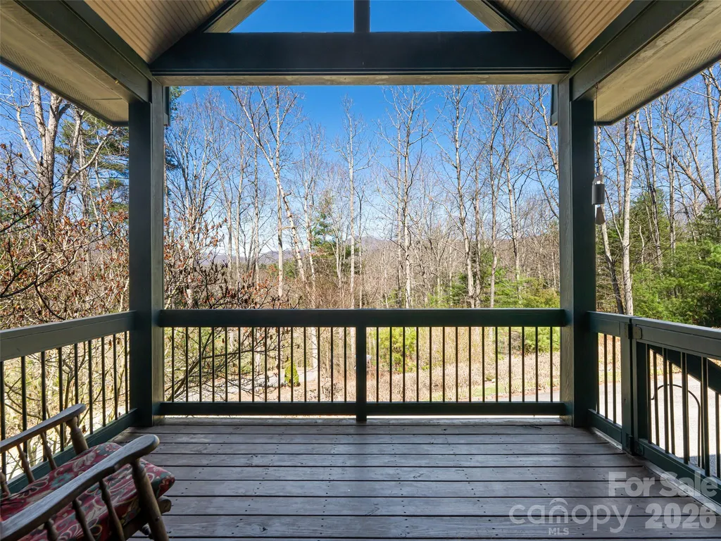 39 Oak Hollow Drive Asheville NC 28805