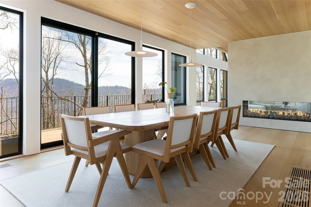 86 Rambling Ridge Road Asheville NC 28804