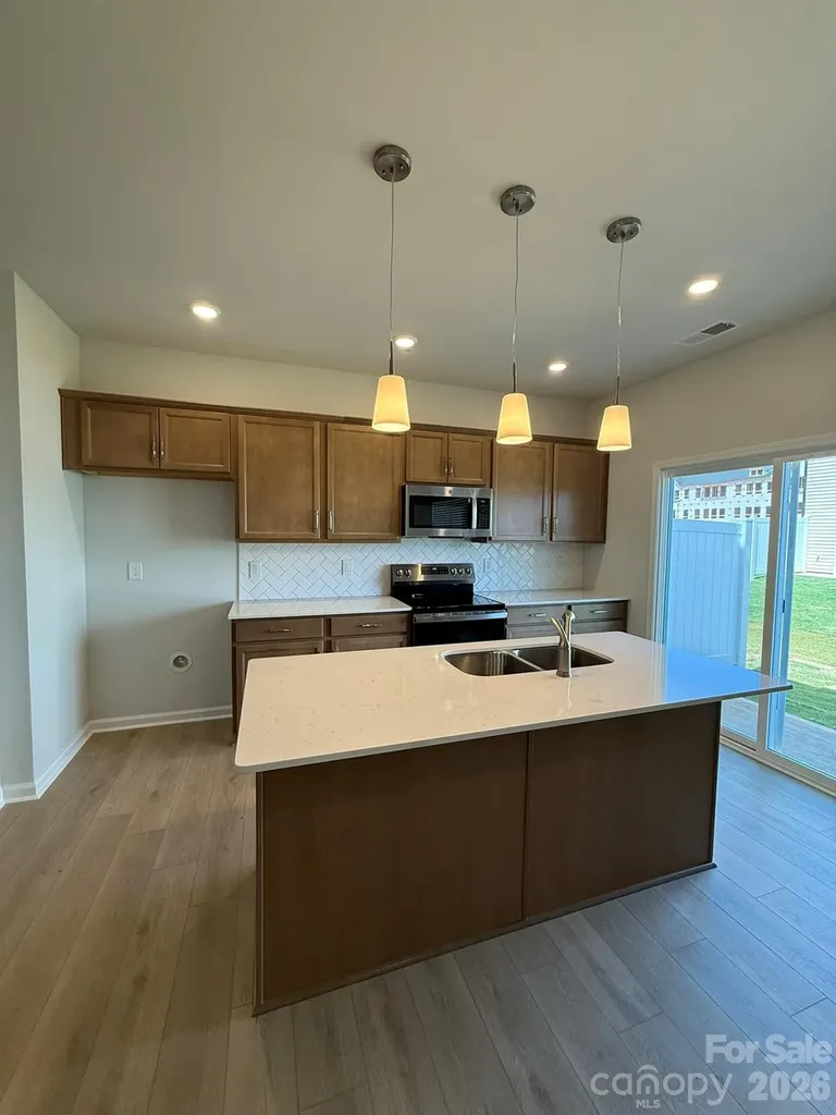 6332 Abelia Avenue Charlotte NC 28269