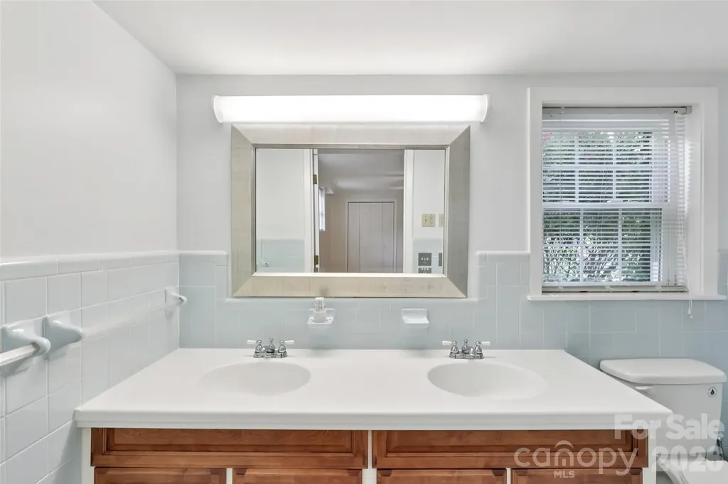1002 Ridge Street Albemarle NC 28001