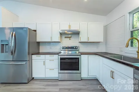4 Smokey Mountain Drive Swannanoa NC 28778