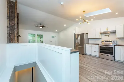4 Smokey Mountain Drive Swannanoa NC 28778