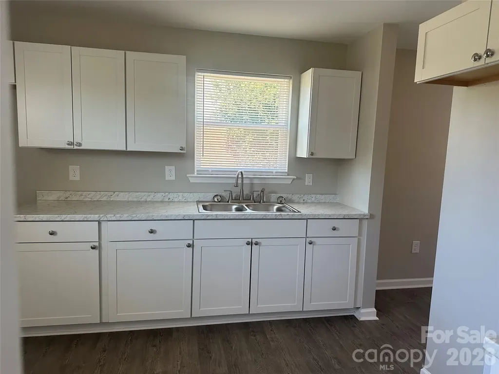 509 Skipwith Place Charlotte NC 28217